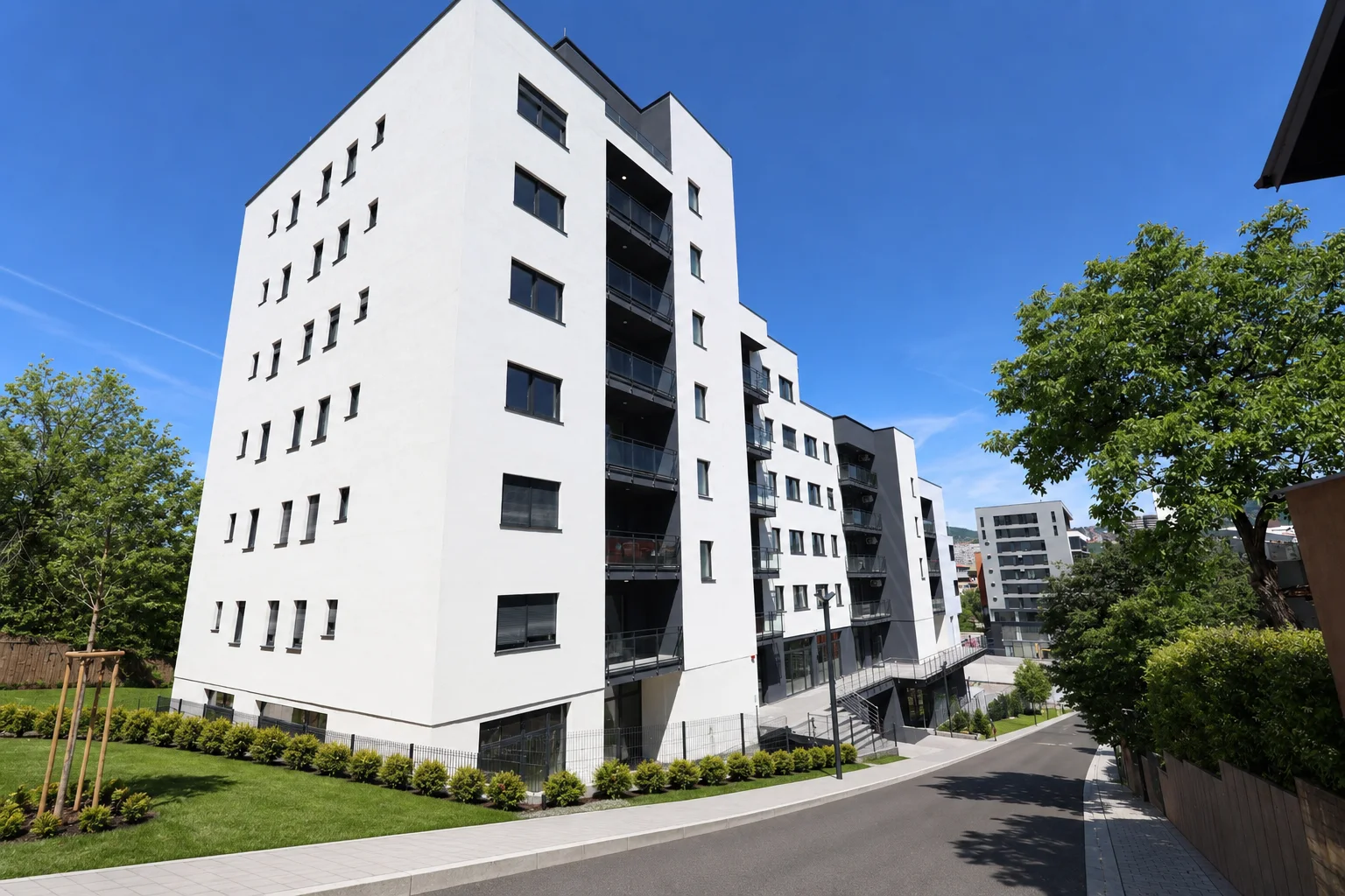 BlueDreams Grbavica – Pogled iz ulice